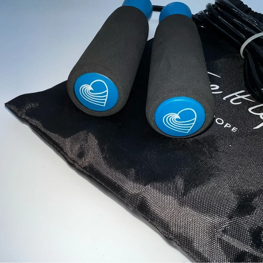 Black and Blue Jump Rope - Picture 3 of 3